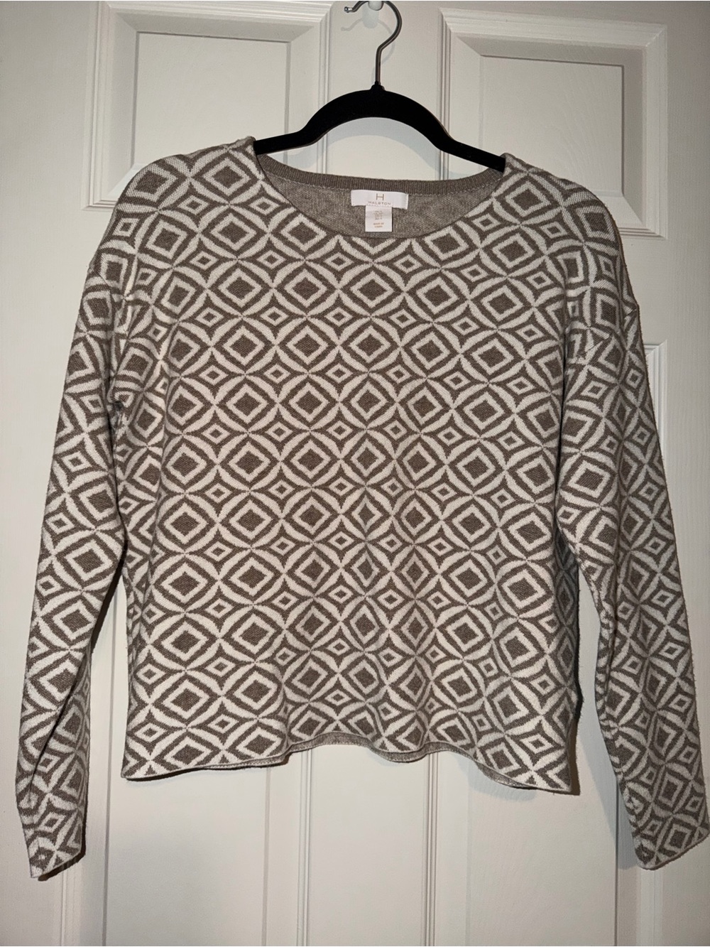 H by Halston Taupe & White Geometric Crewneck Sweater